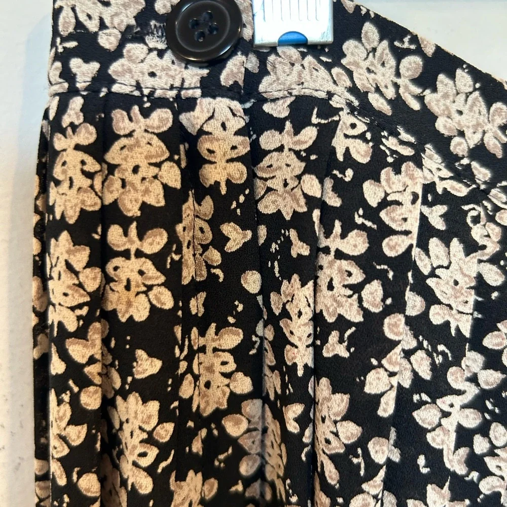 Vintage Talbots Pleated Skirt Size 16 Made in the USA - Picture 5 of 7